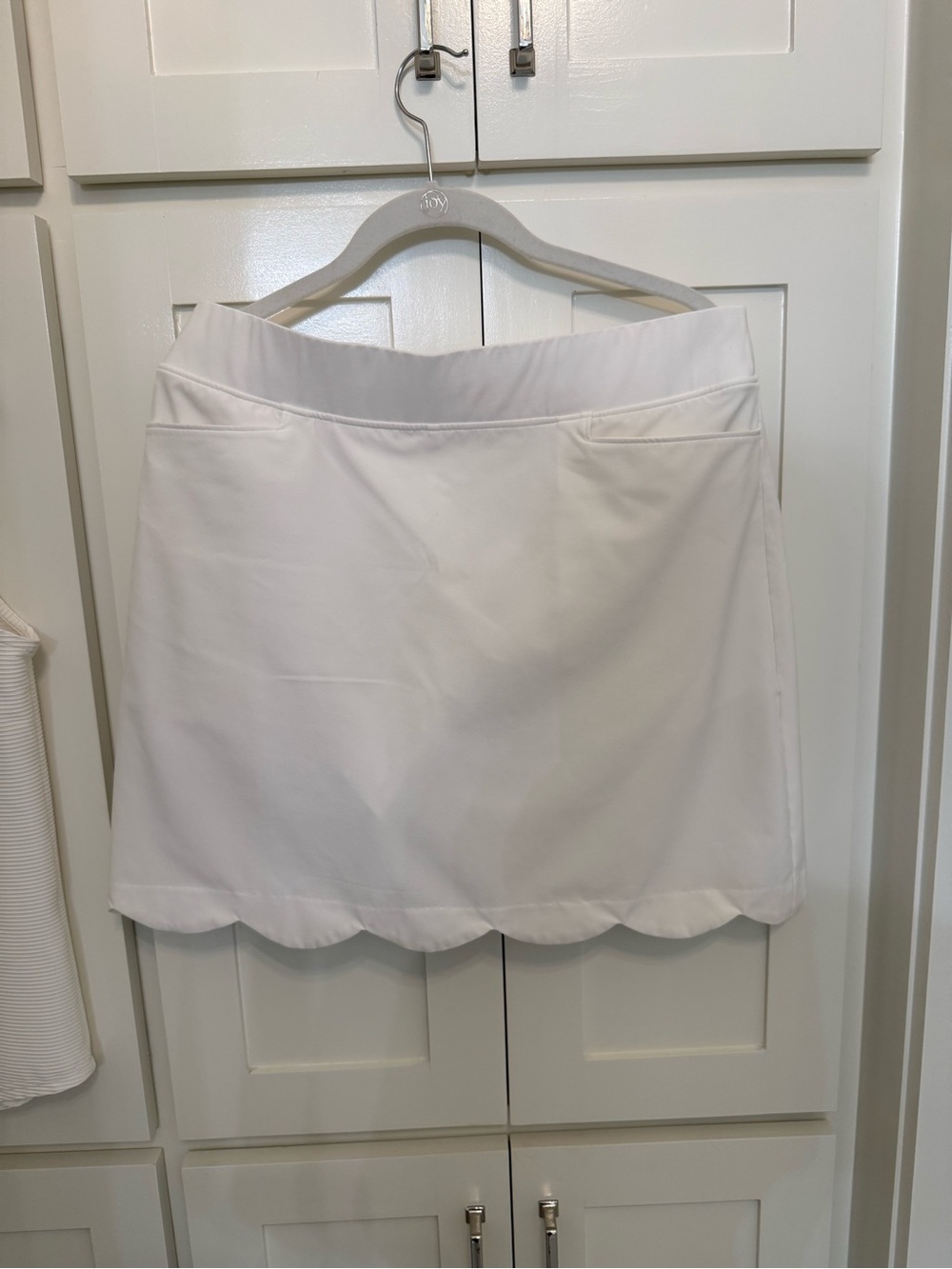 Chico's White Scallop Hem Mini Skirt